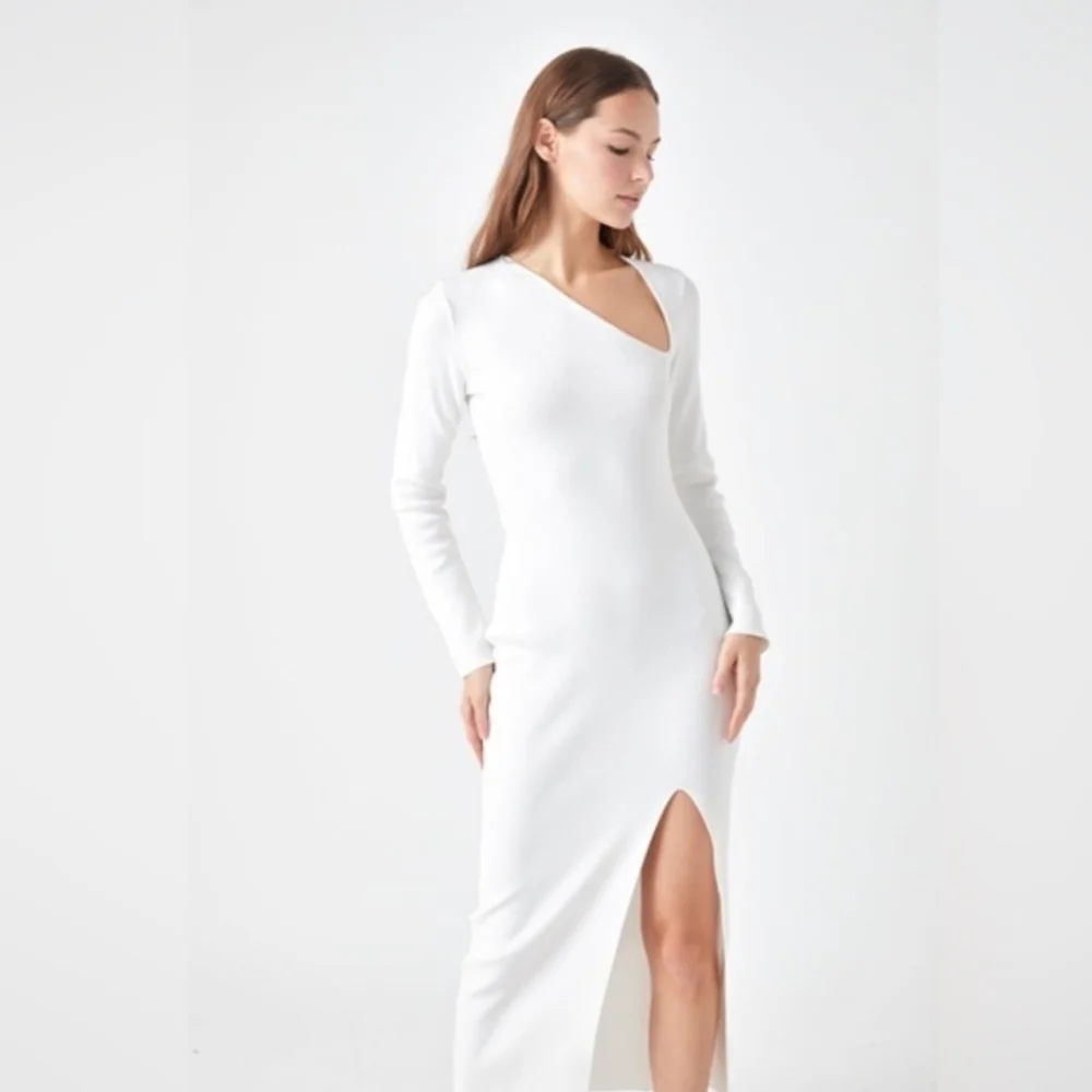Endless Rose Cut Out Knitted Long Sleeve Maxi Dress - Picture 3 of 6